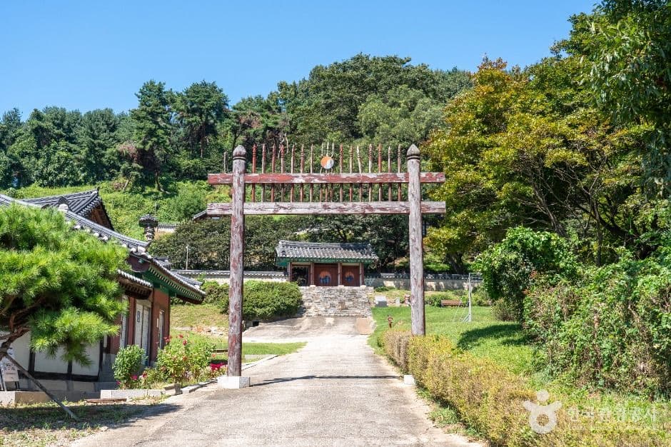 진위향교 사진 1