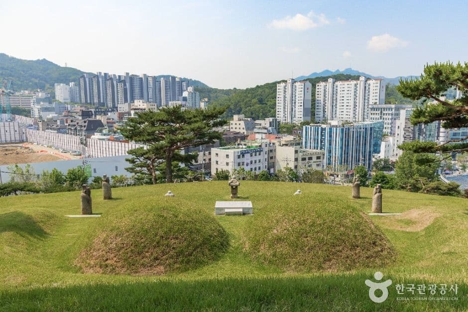 효령대군 이보 묘역 사진 1
