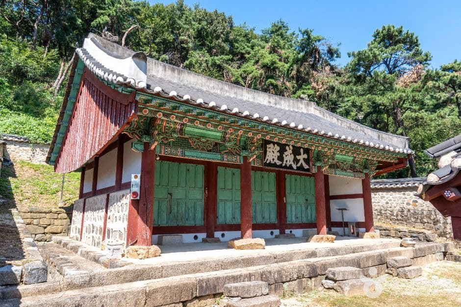 진위향교 사진 4