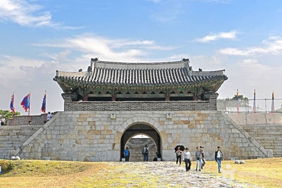 창룡문