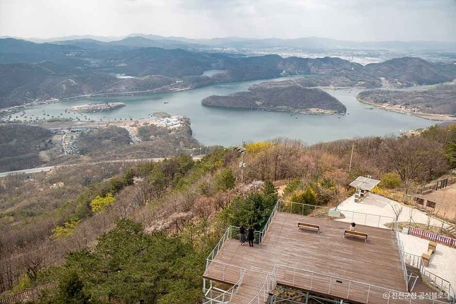 한반도지형전망공원