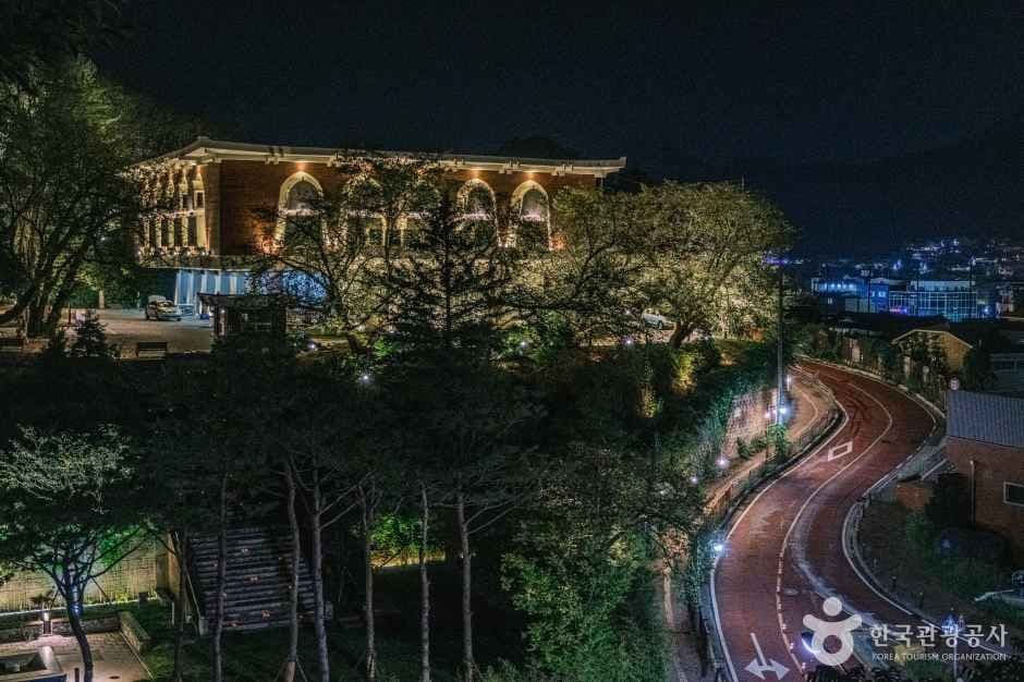 충청남도역사박물관 사진 1