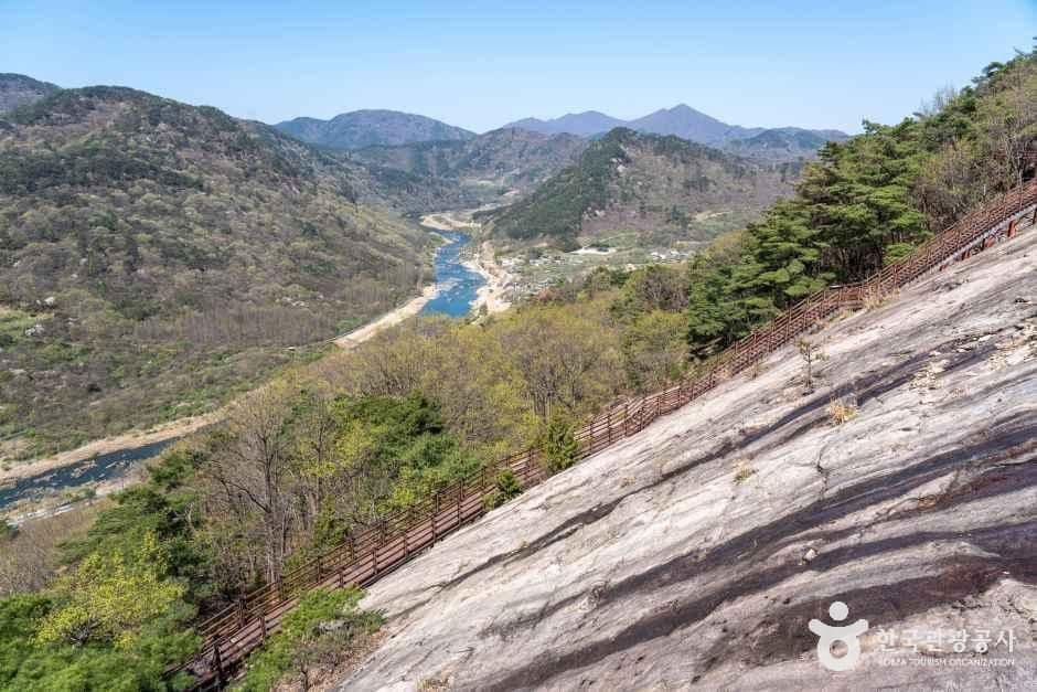 용궐산하늘길 사진 1