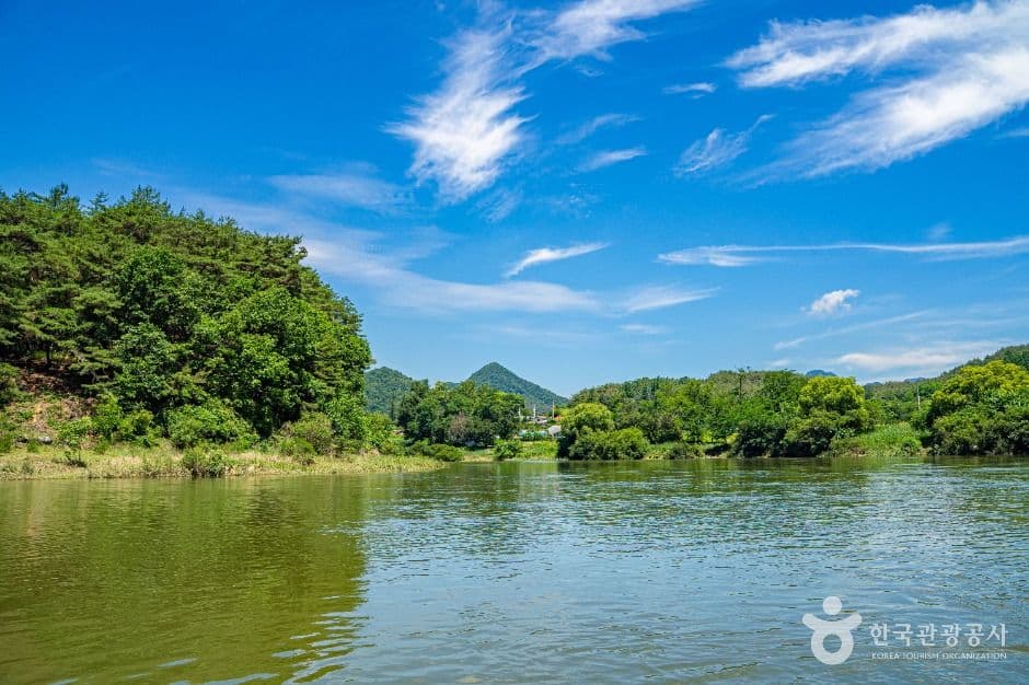 한반도 뗏목마을 사진 1