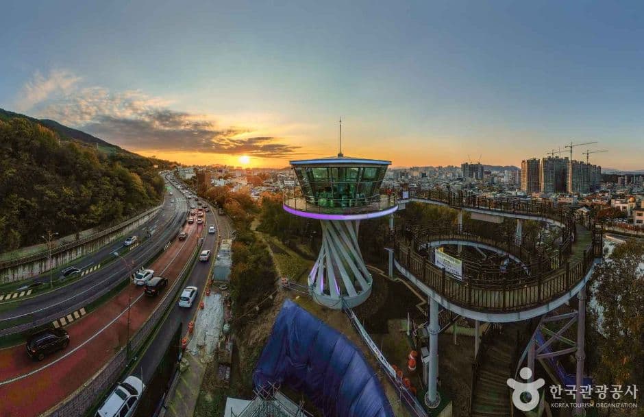 앞산 해넘이전망대 사진 3
