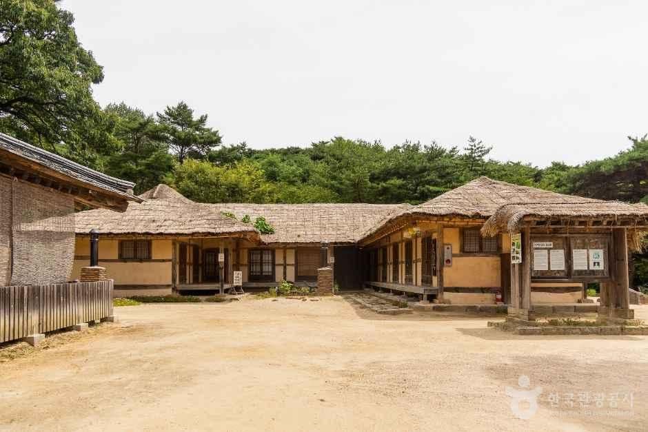 이응노선생사적지(수덕여관)