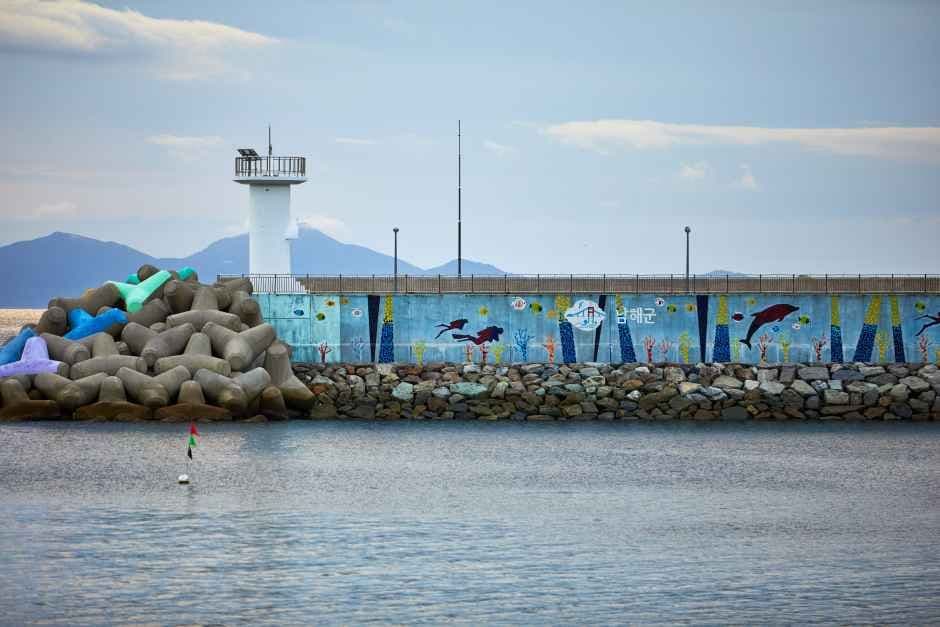 항도방파제