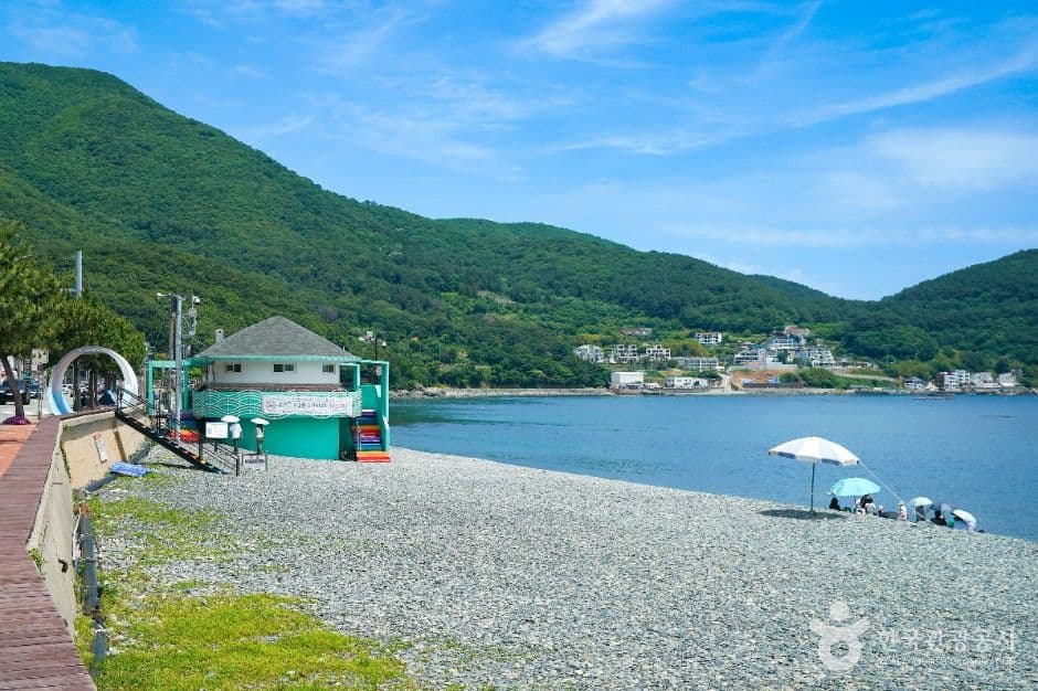 학동 흑진주 몽돌해변 사진 3