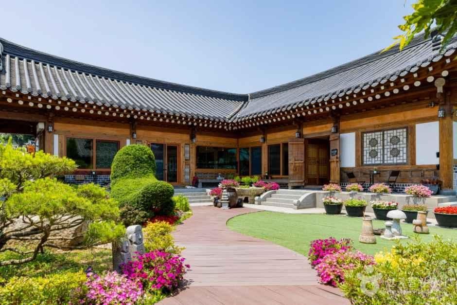 한옥카페 갤러리 도솔 사진 3