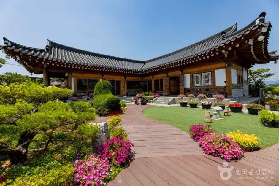 한옥카페 갤러리 도솔 사진 5