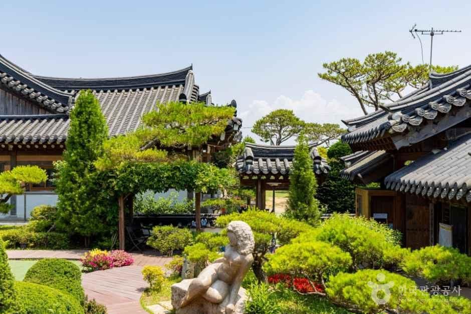 한옥카페 갤러리 도솔 사진 6