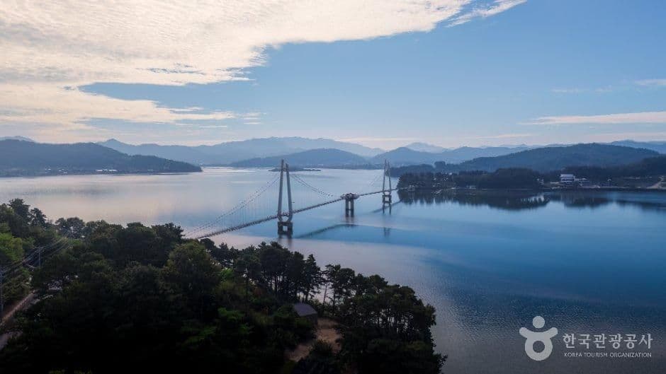 논산 탑정호 출렁다리