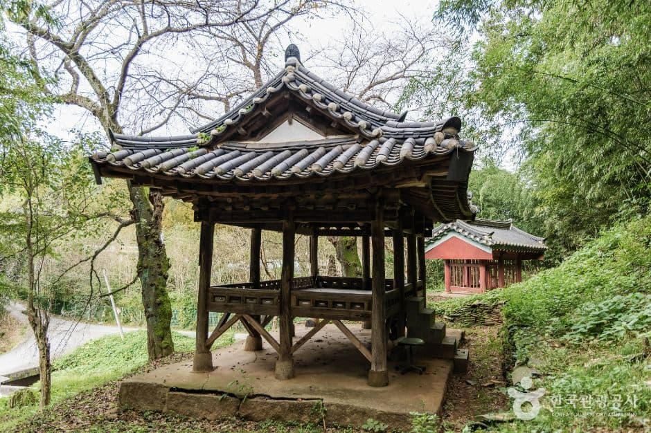 아석정