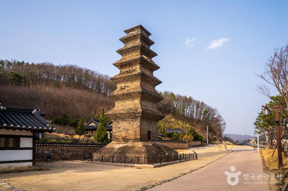 안동 법흥사지 칠층전탑 사진 1