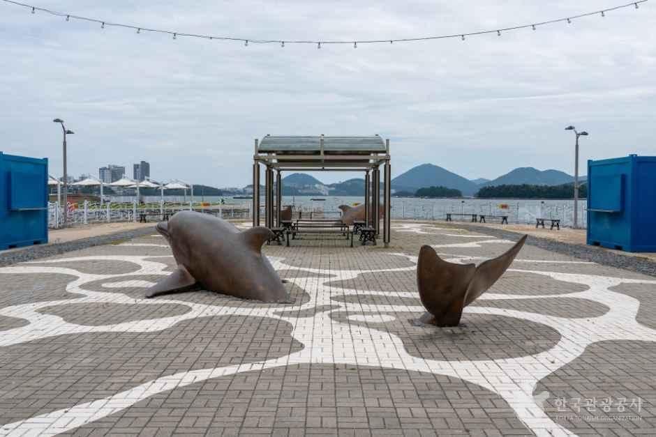 국동항수변공원