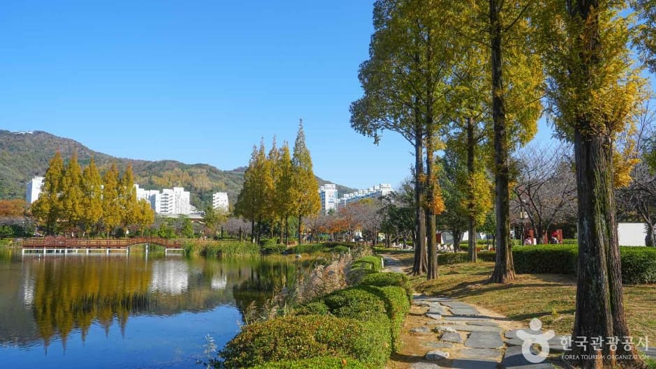 연지공원 사진 5