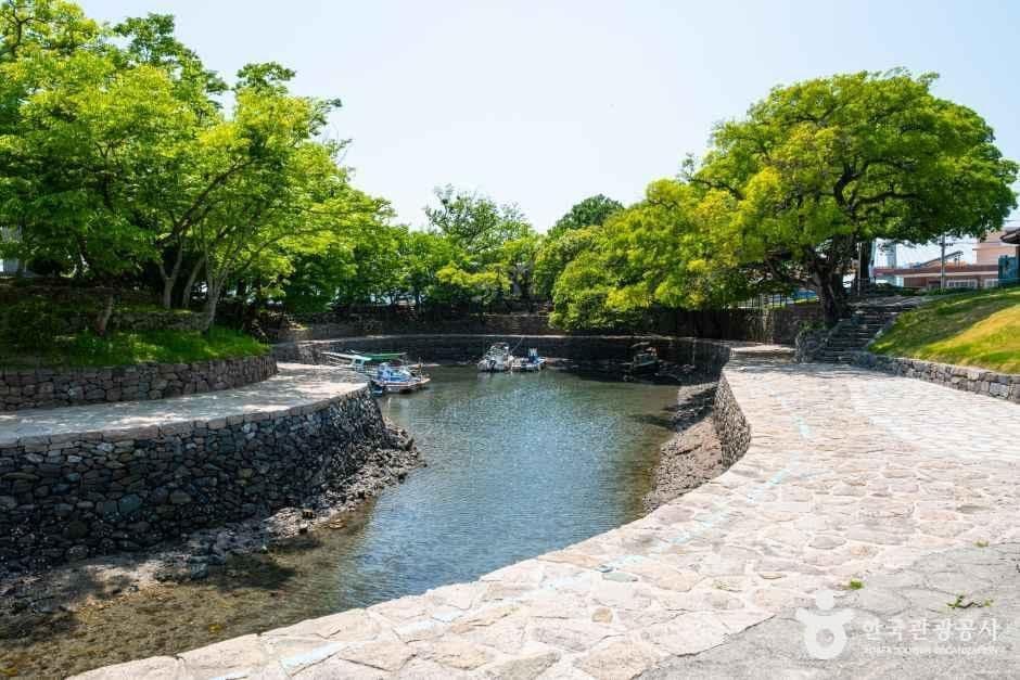 대방진굴항 사진 5