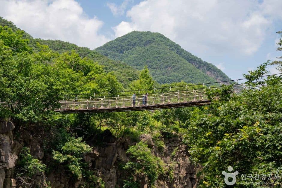 재인폭포 출렁다리 사진 2